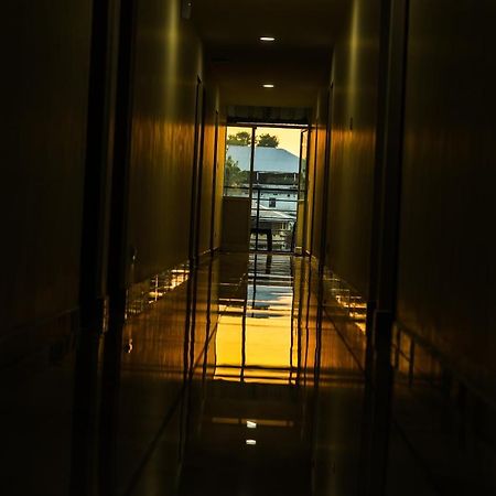 Aldora Airport Residency Otel Nedumbassery Dış mekan fotoğraf
