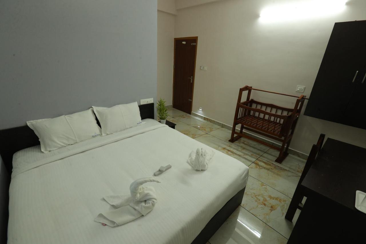 Aldora Airport Residency Otel Nedumbassery Dış mekan fotoğraf