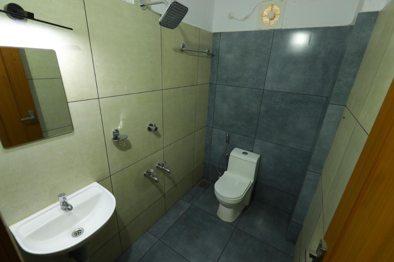 Aldora Airport Residency Otel Nedumbassery Dış mekan fotoğraf